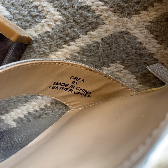 GUNMETAL Drea Silver Ankle Tie Clear Heels Sz 9.5 - Picture 13 of 16